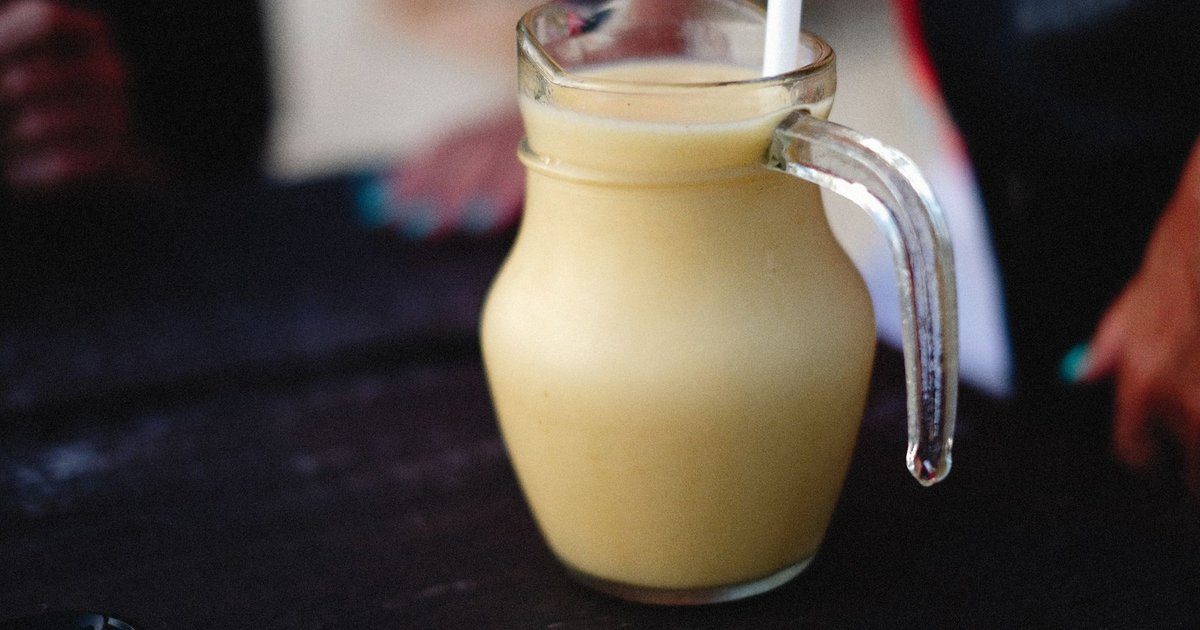 プロテインは「朝・トレ後・寝る前」いつ飲むのが正解？目的別に検証した