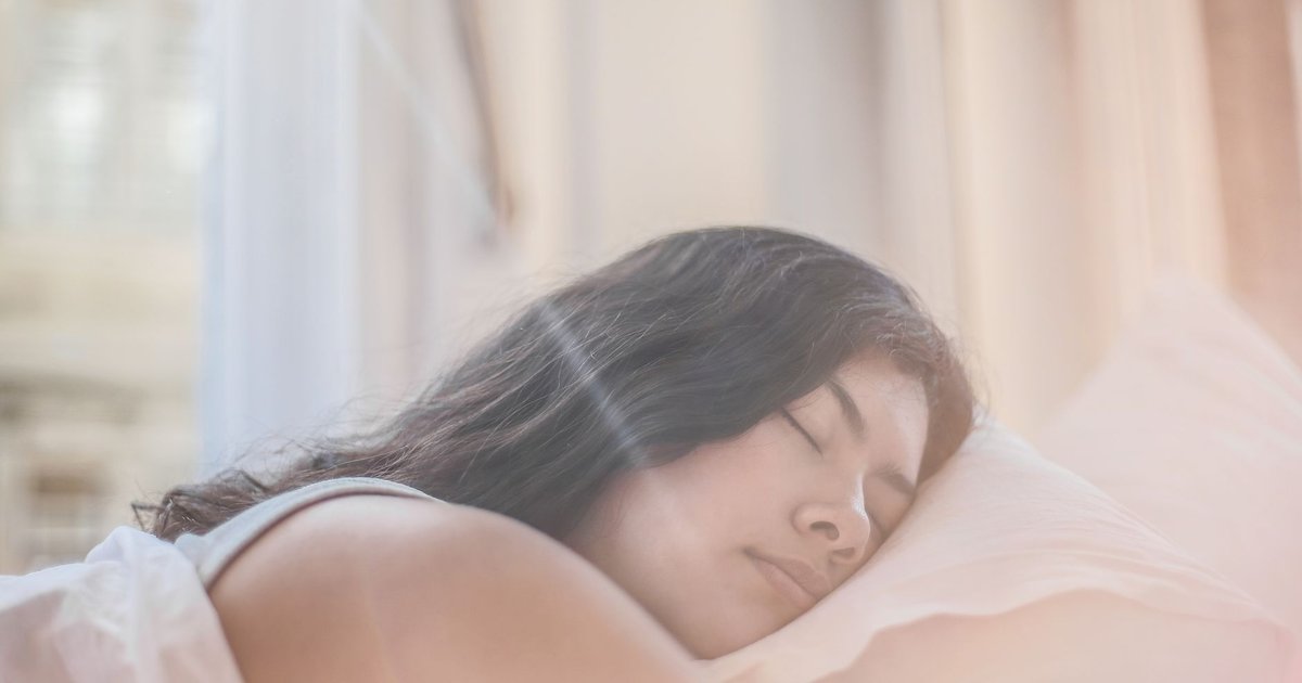 筋トレで伸び悩む人の共通点は「睡眠の質」だった—深部体温と成長ホルモンの関係